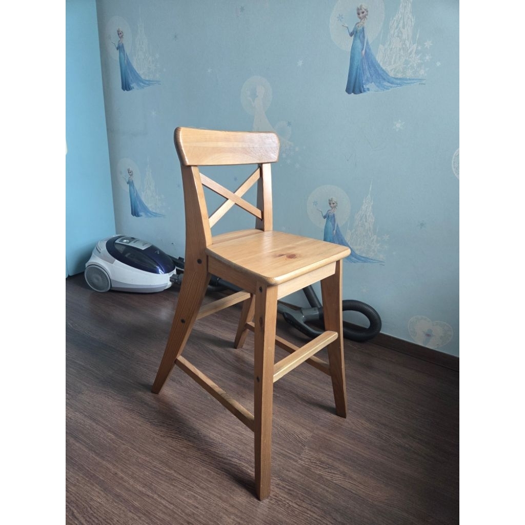 High Chair Kayu Pinus Solid Brand Ikea Kondisi Mulus