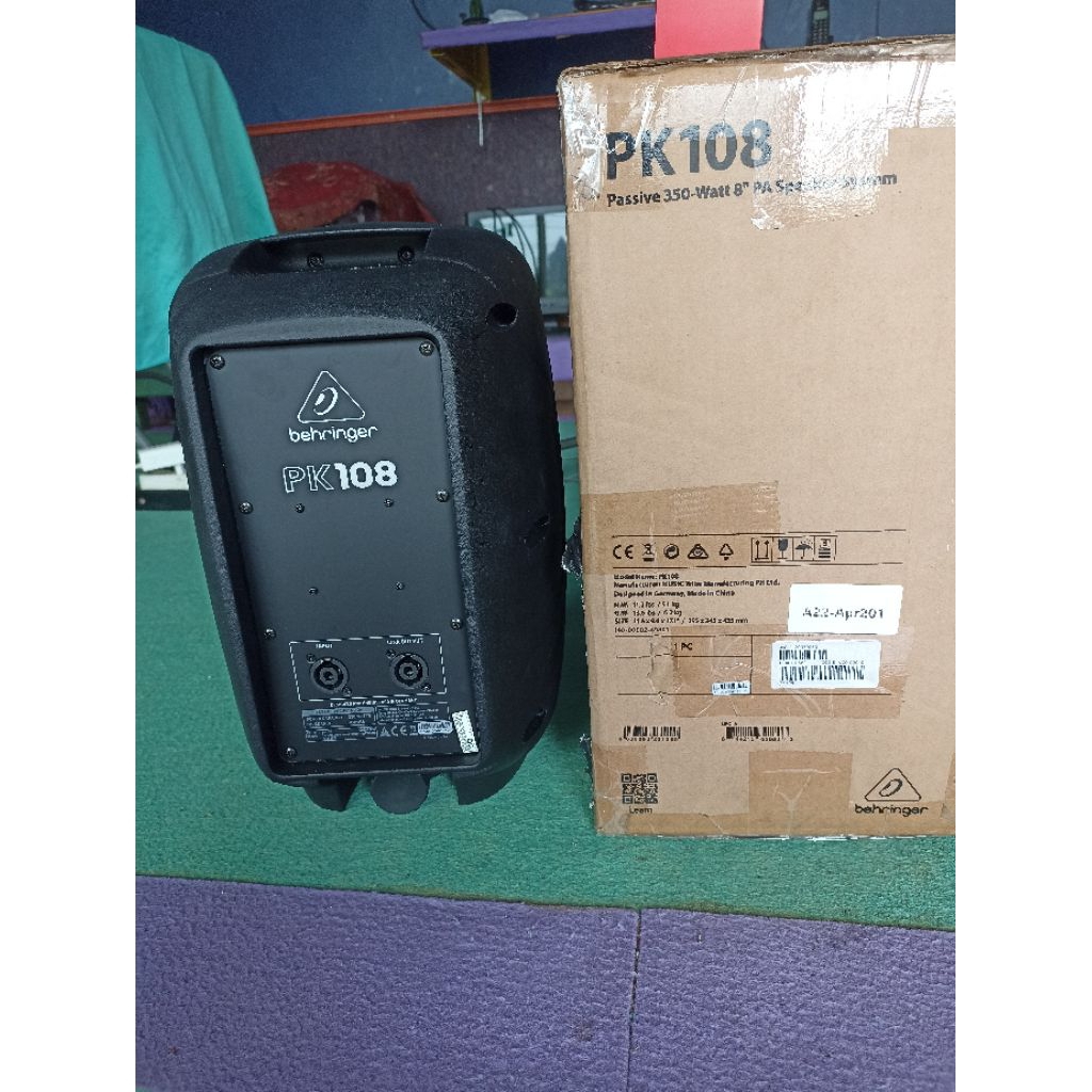 Speaker pasif Behringer PK108