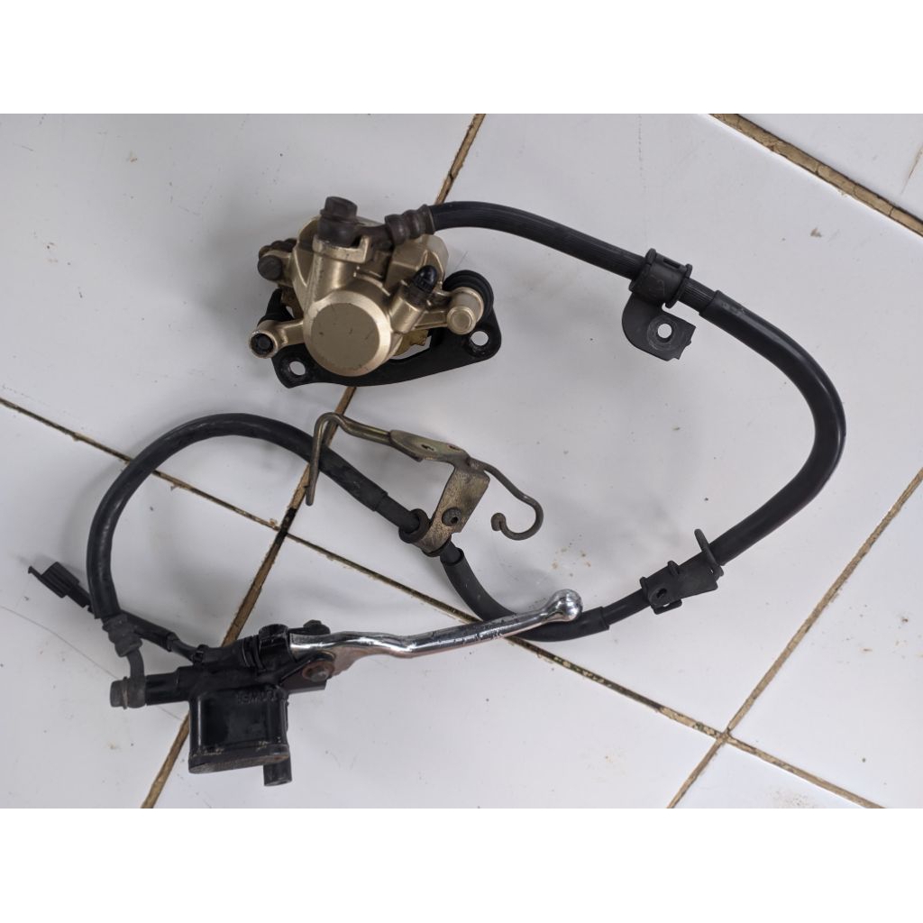 kaliper cakram depan 1set ori copotan mx 135