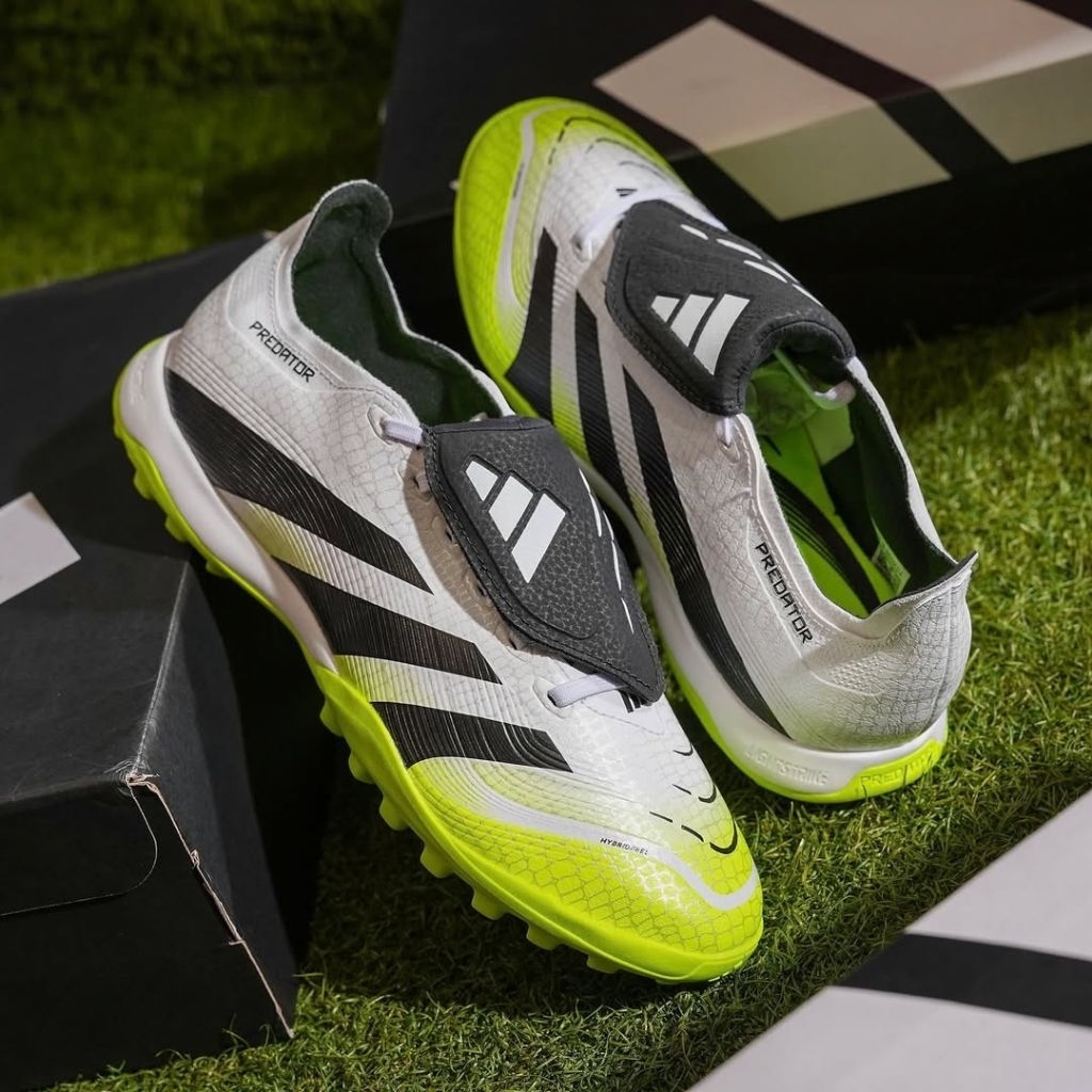 SEPATU MINISOCCER ORIGINAL - ADIDAS PREDATOR LEAGUE TONGUE TF WHITE