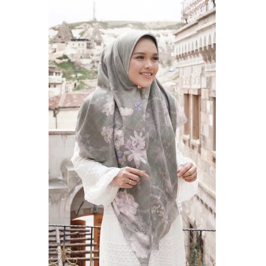 BUTTONSCARVES - Sofya in Poppy (XL)