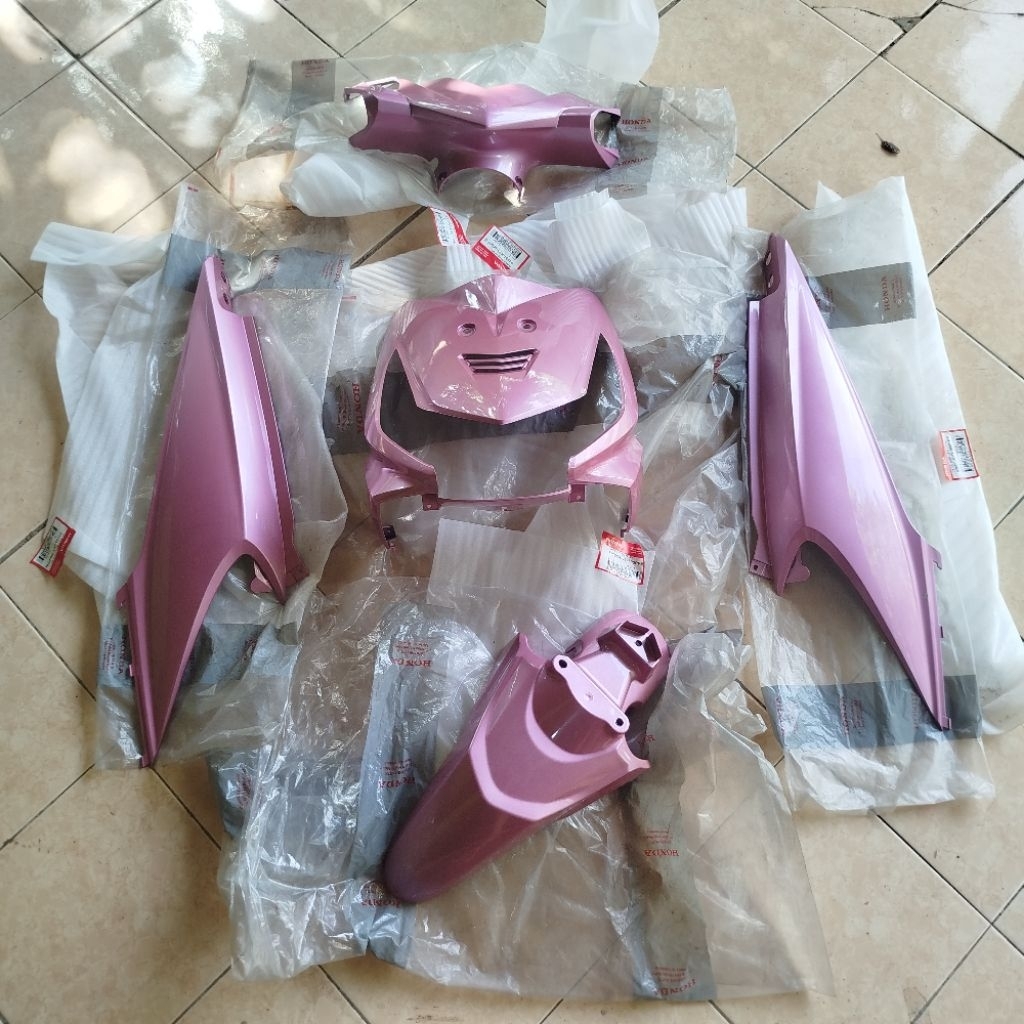 Cover Body Set Halus Beat Karbu Pink Original AHM
