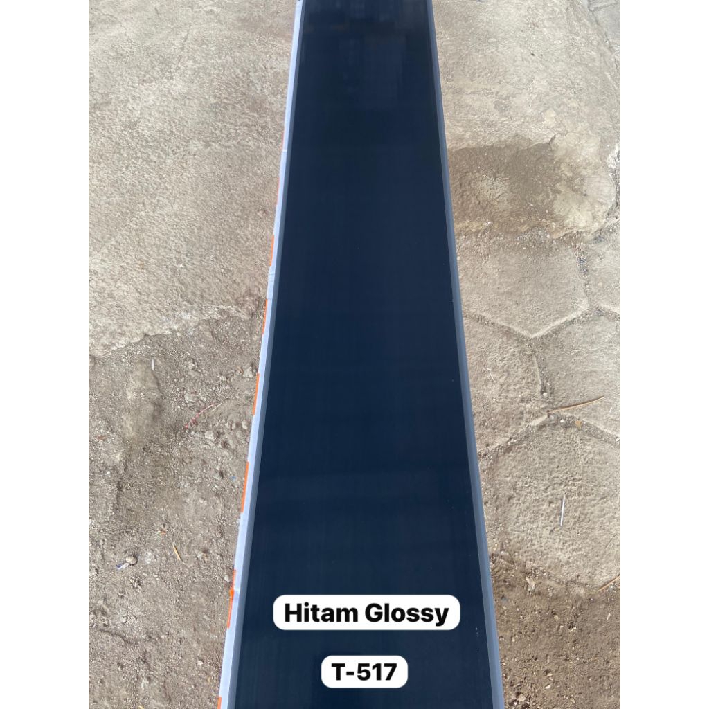 Plafon pvc hitam glossy hoda T517 20cm 8mm