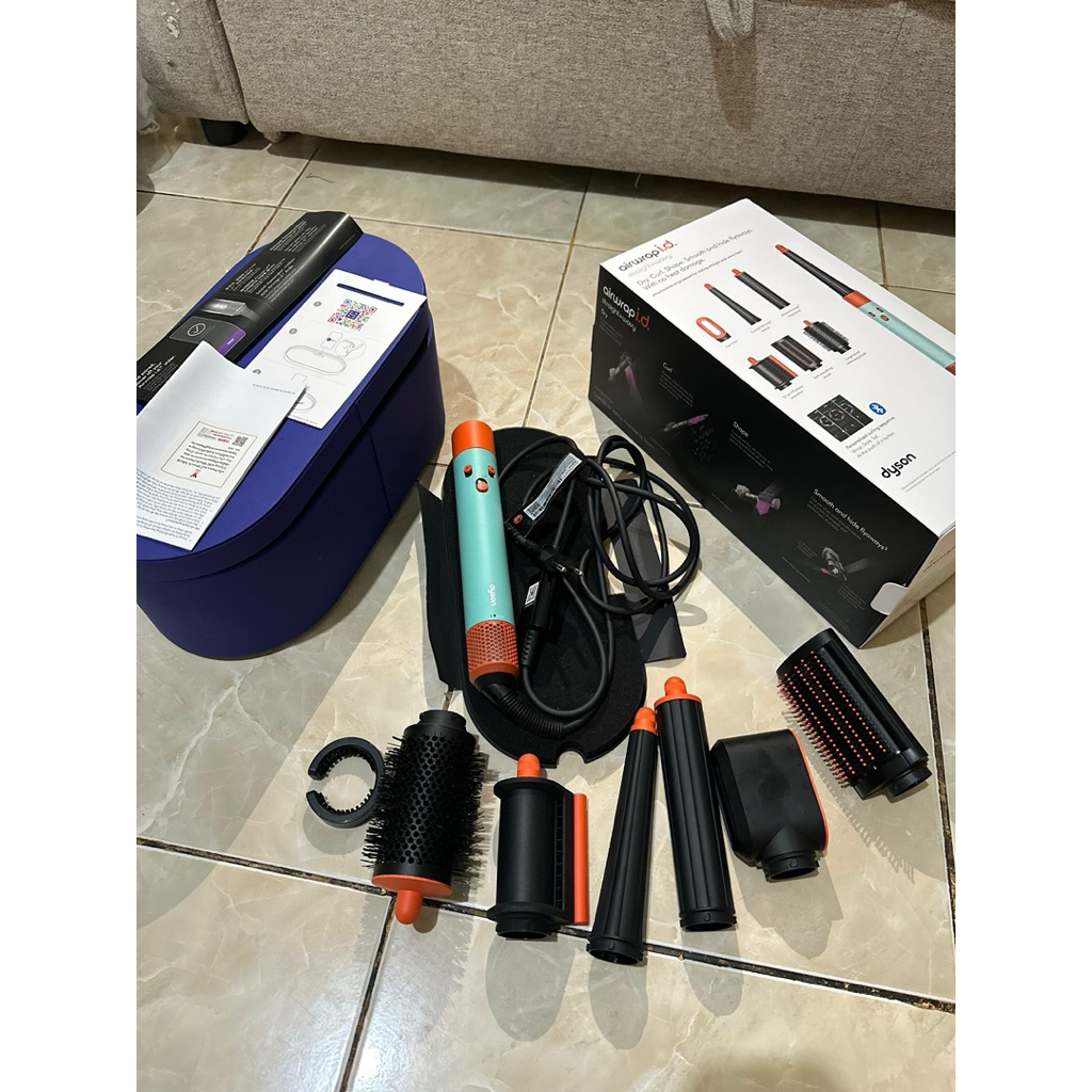 PRELOVED Multi-styler dan pengering rambut Dyson Airwrap