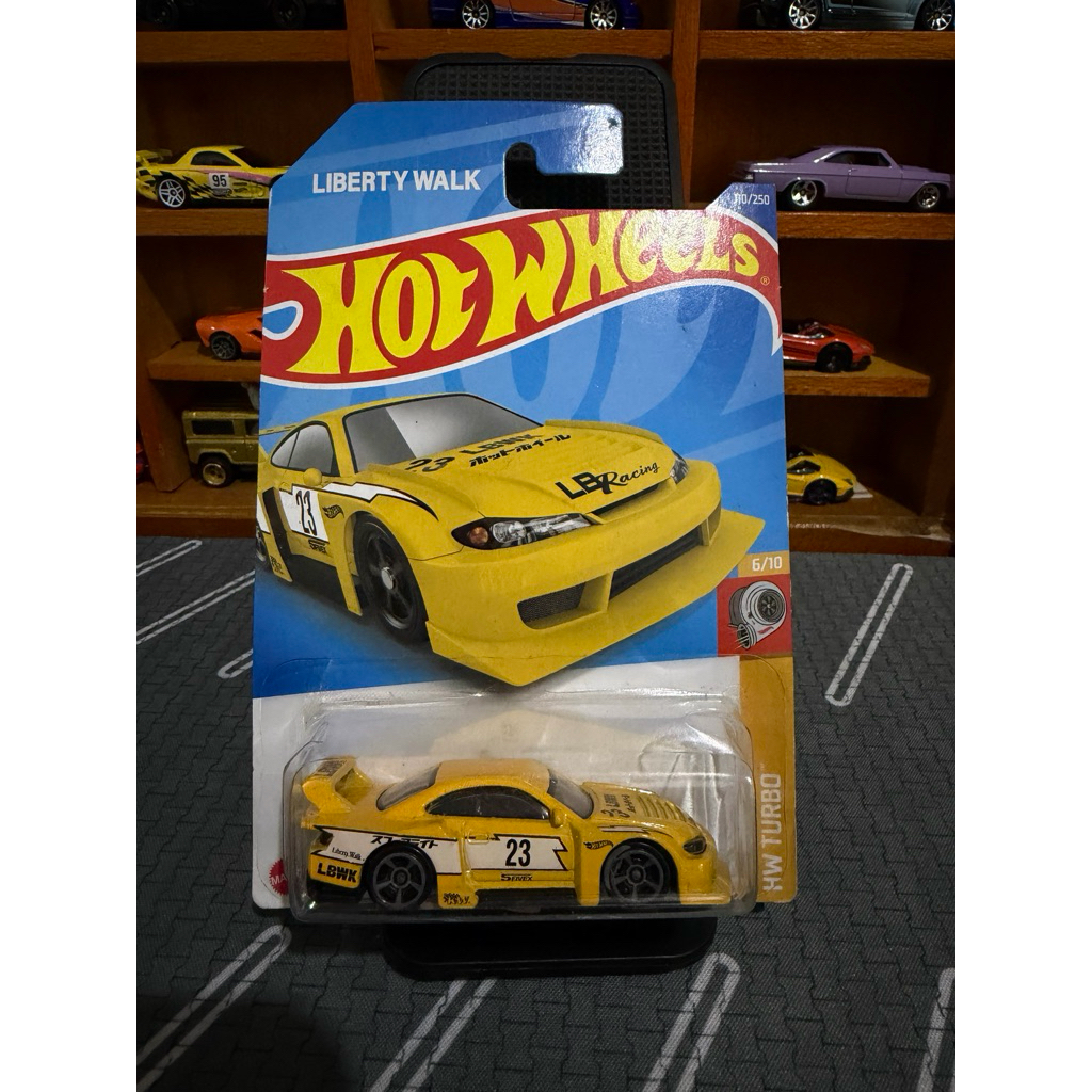 hot wheels nissan silvia lbwk kuning