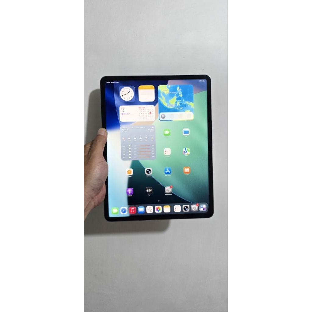 Second IPad Pro M2 / Gen 6 2022 Layar 12,9 inch IBox Mulus