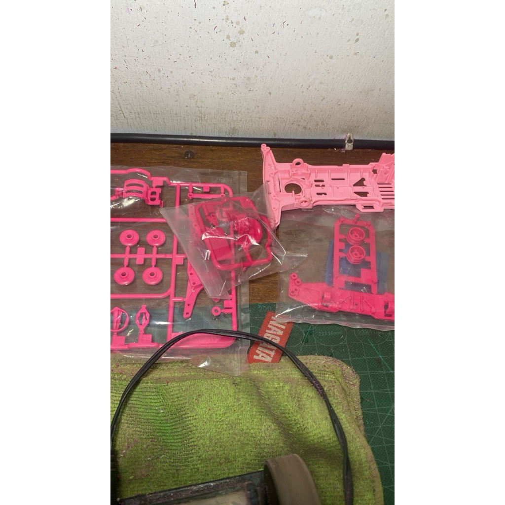 Judul Chassis super 2 rare full pink original tamiya Keterangan Chassis super 2 rare new original ta