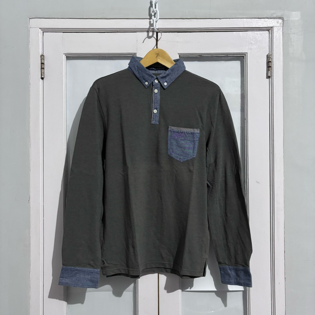 Us N Them Polo Panjang Size M