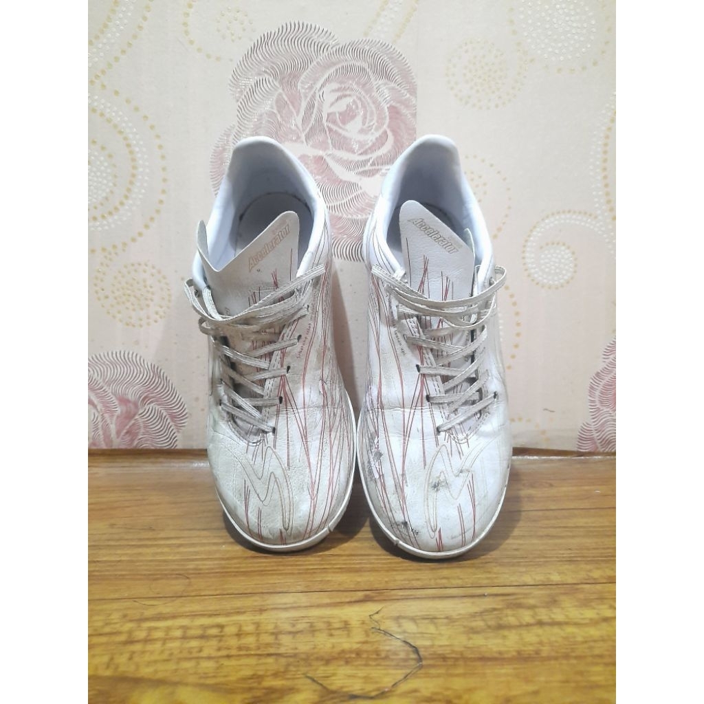 Sepatu Futsal Specs Accelerator