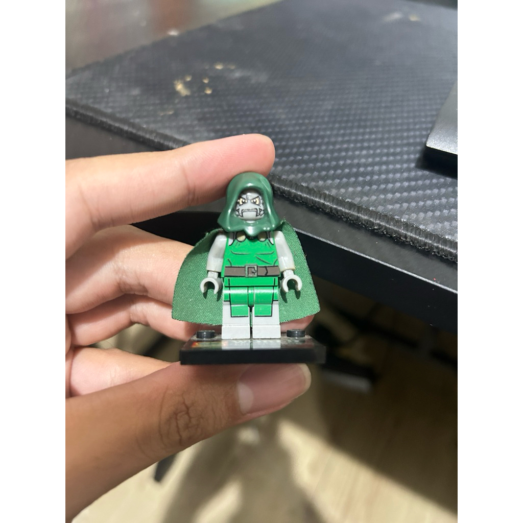 lego kw dr doom