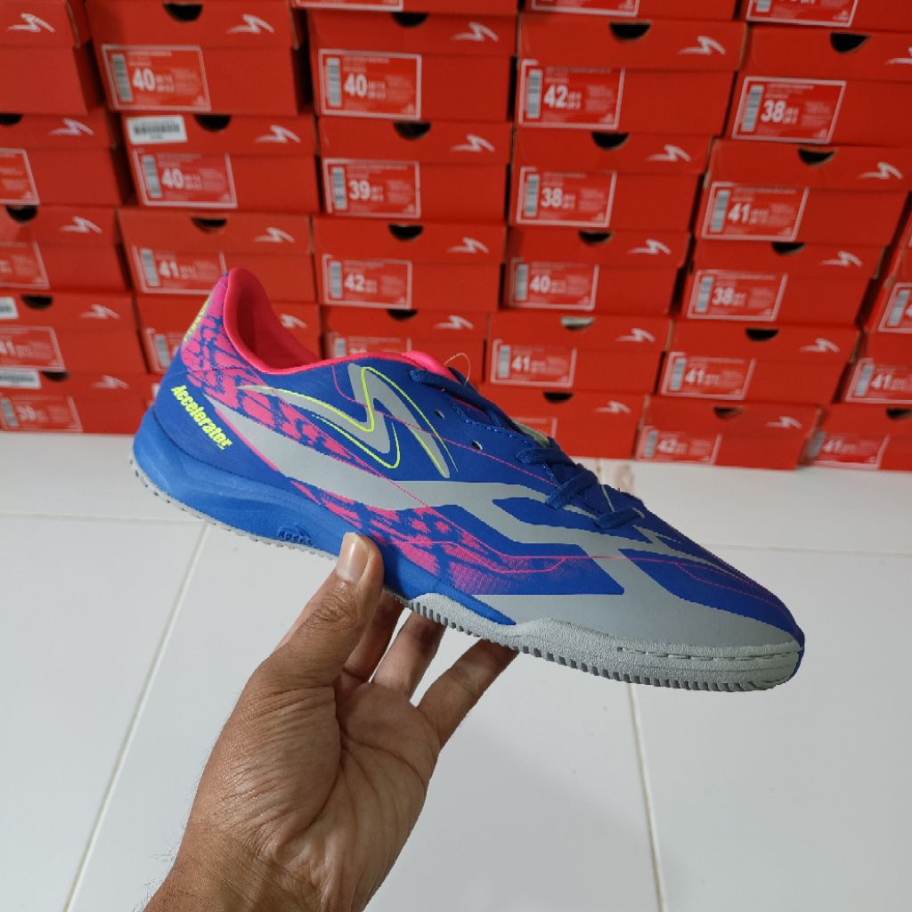 Specs hyperspeed futsal