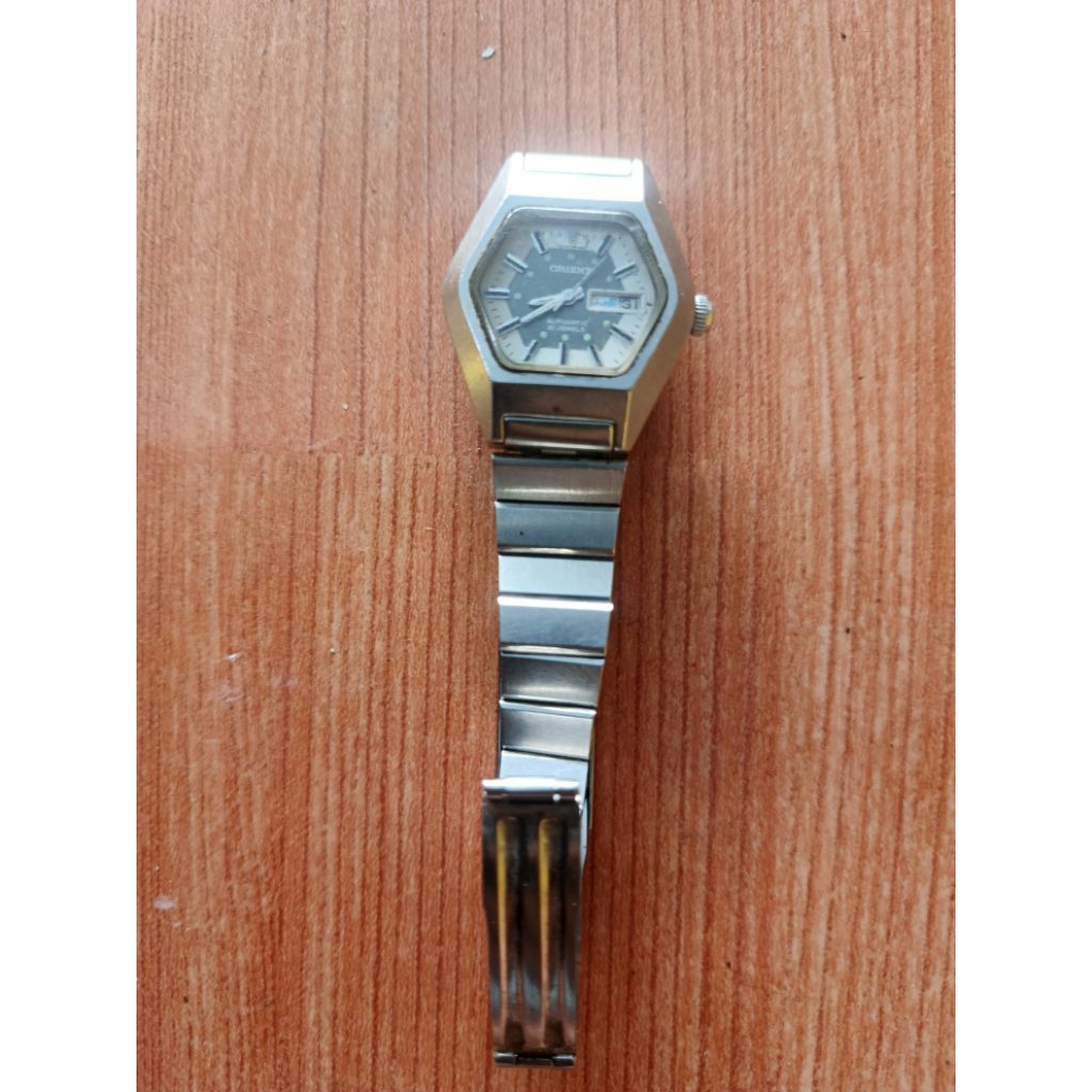 jam tangan jadul otomatis cewe merk orient mati bentuk antiq