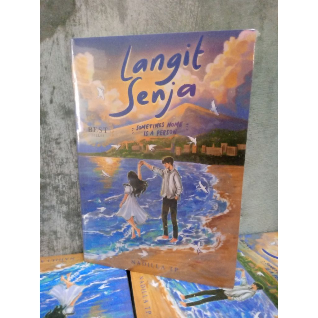 Buku novel Senja di Langit