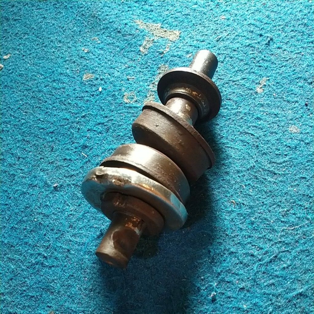 as tengah sepeda onthel tua model krincing besar original