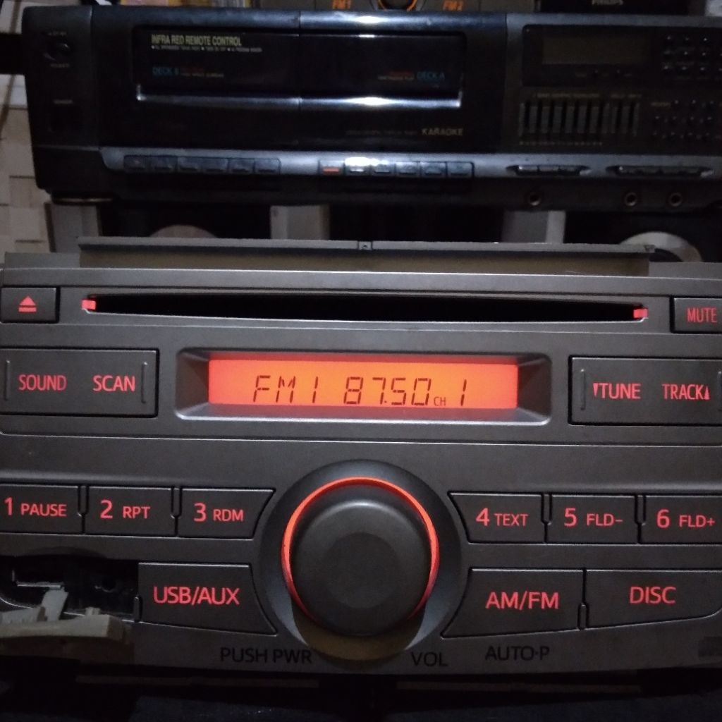 Tape mobil head unit Panasonic radio usb aux