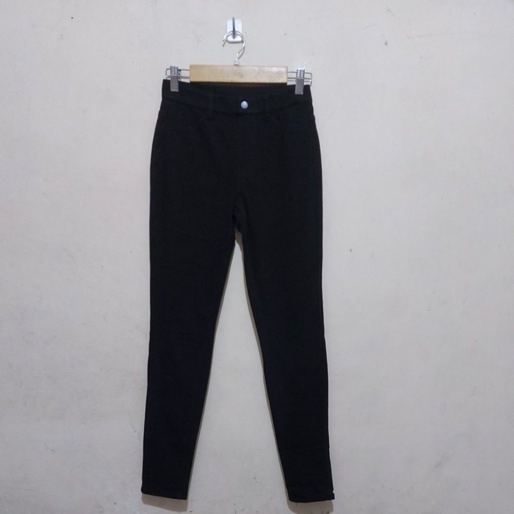 Celana Legging Heattech untuk wanita UNI*S