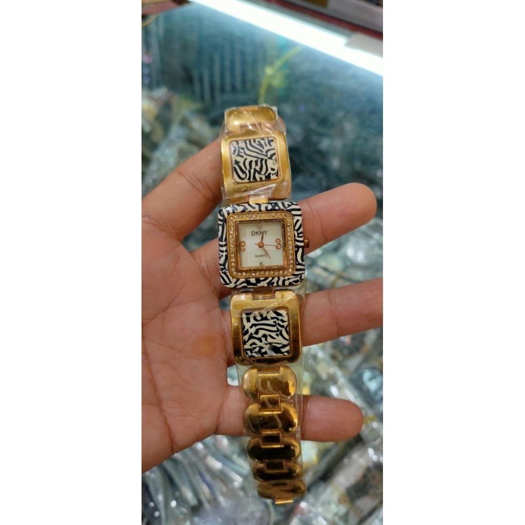 jam tangan wanita dkny quartz gold water resist anti karat