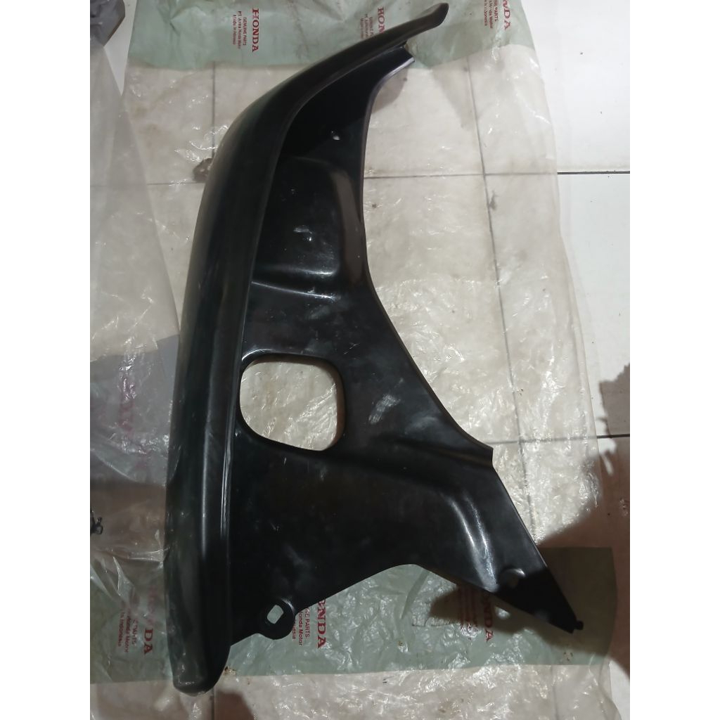 COVER SAYAP LUAR ASTREA GRAND IMPRESSA KIRI ORIGINAL AHM