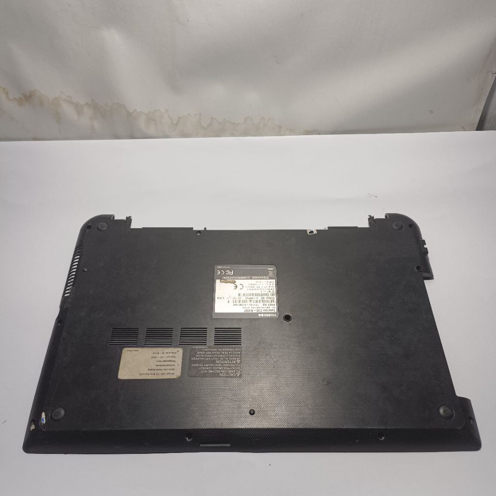 Casing Case Casing Bottom Bawah Laptop Toshiba satellite C55 C55-B1057