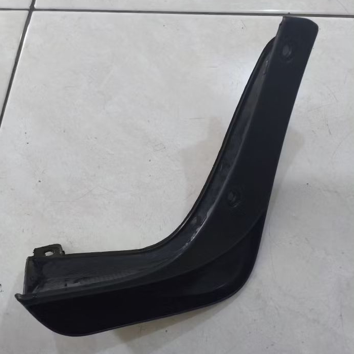 Mud Guard Mudguard Karpet Roda Nissan March G8813 1HJ00