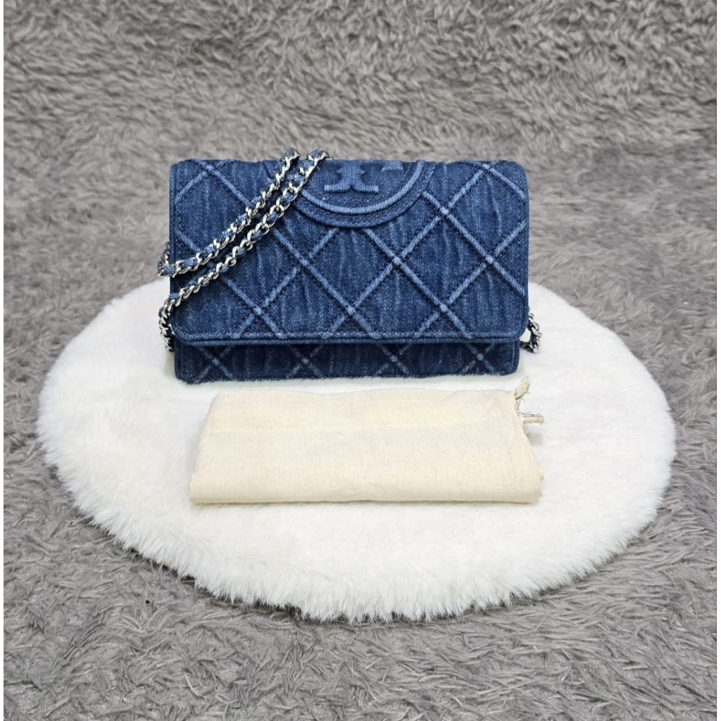 (100% ORI) TB FLEMING SOFT DENIM CHAIN WALLET
