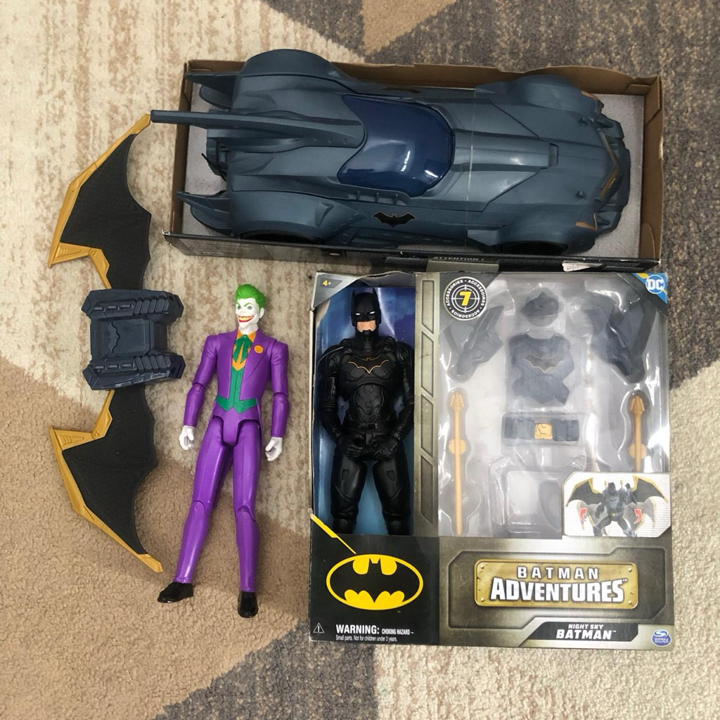 Sakhapreloved batman batmobile batman armored.