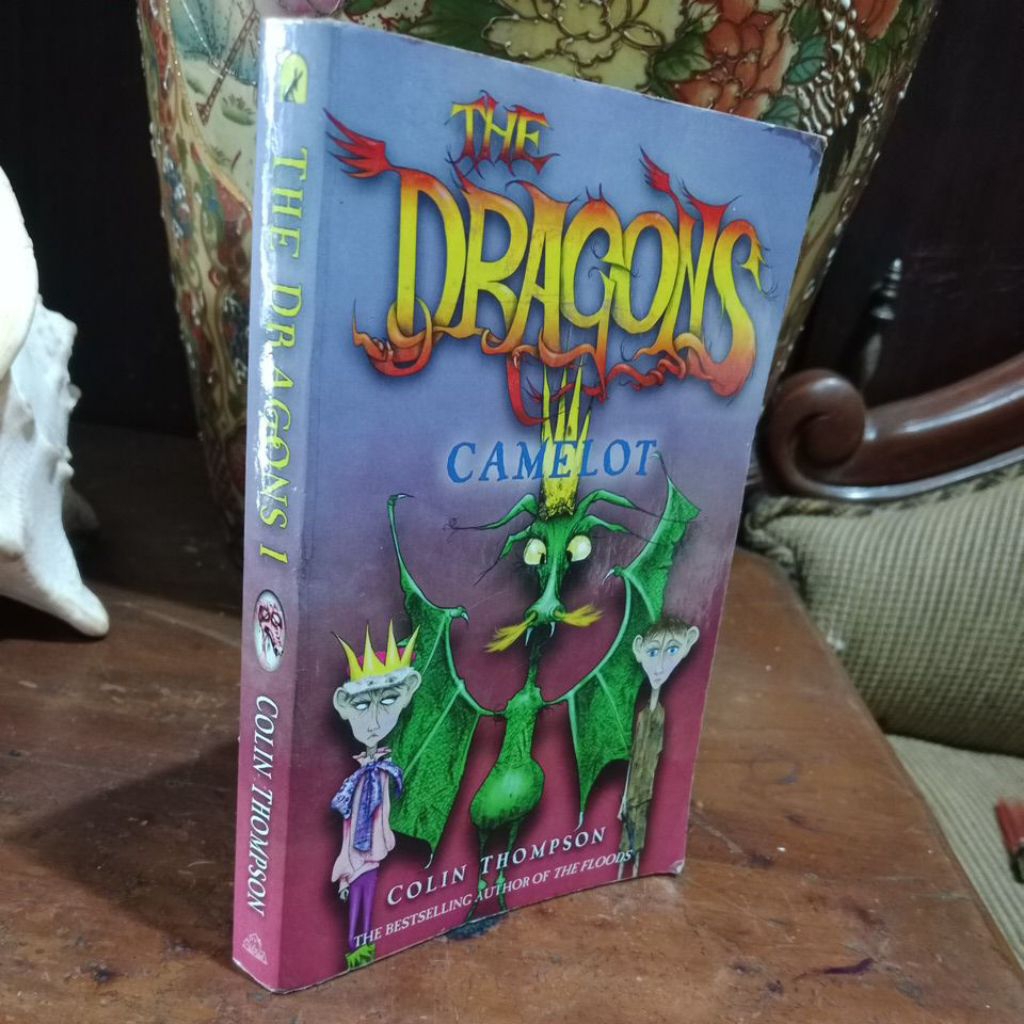 THE DRAGONS CAMELOT - COLIN THOMPSON