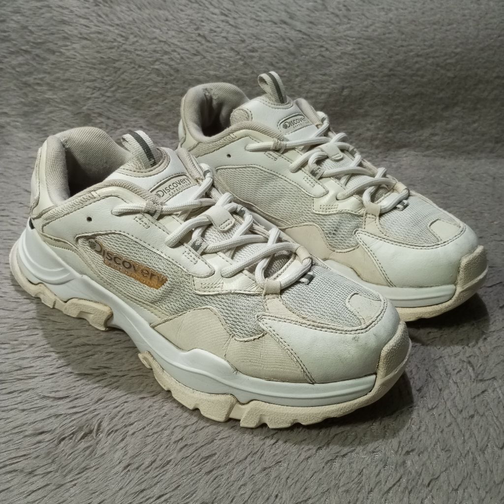 Sepatu Discovery Expedition PRELOVED SECOND - Size 44 (Insole 28cm) - Sepatu Outdoor & Gunung - NO M