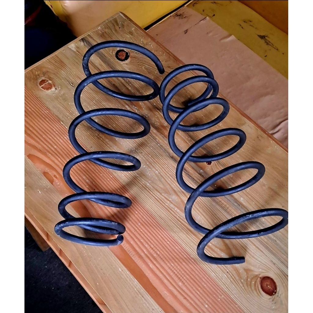 Per depan bekas brio