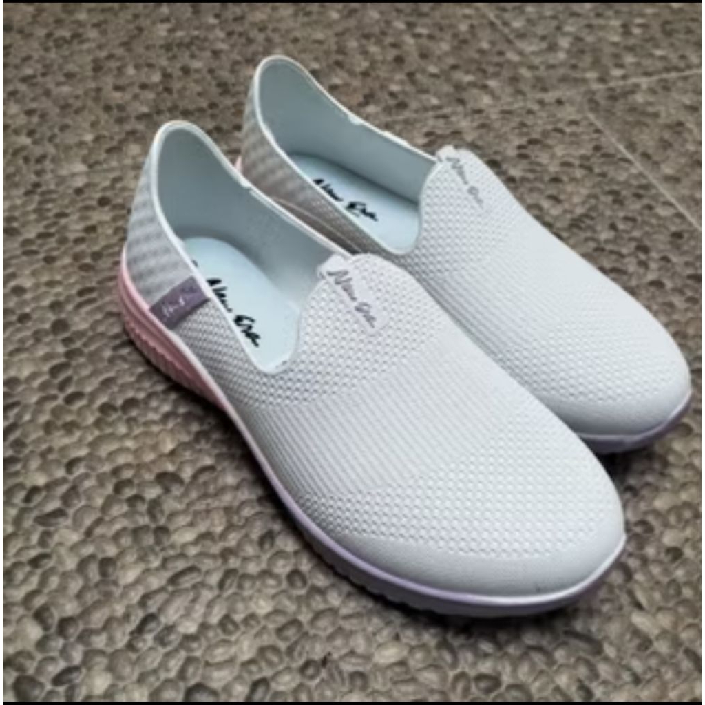 sepatu karet wanita new era ukuran 36/40