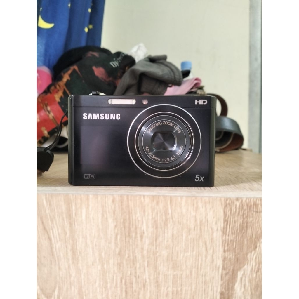 Samsung DV300F (WiFi, Dual LCD)