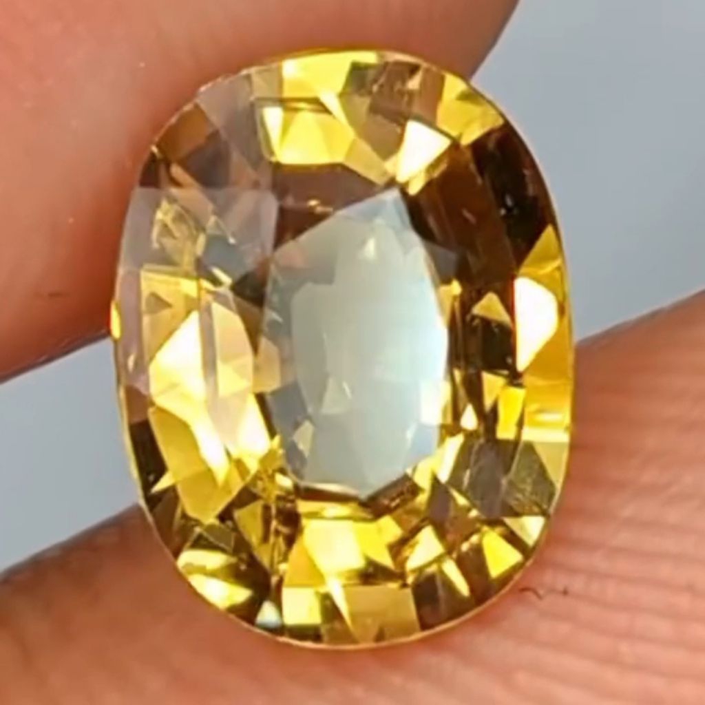 Natural Yellow Chrysoberyl 1.60ct NTD Srilanka Ceylon Super Crystal Full of Luster