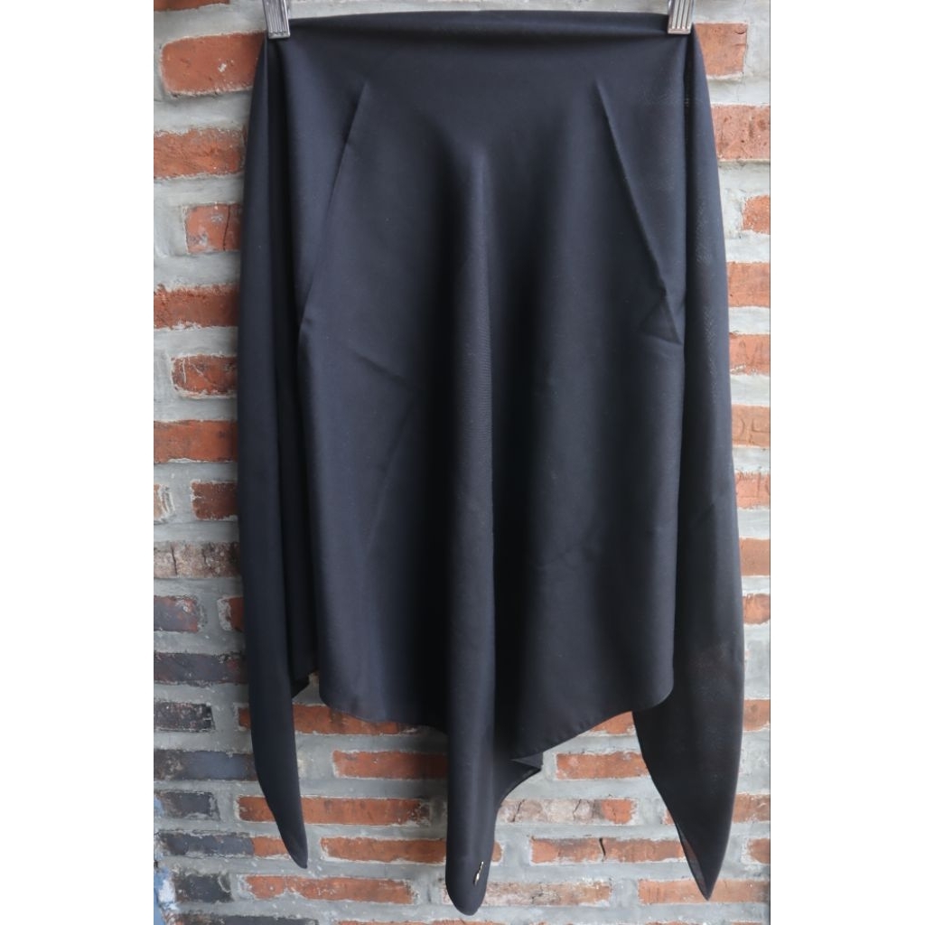 Preloved Deenay Polos Hitam