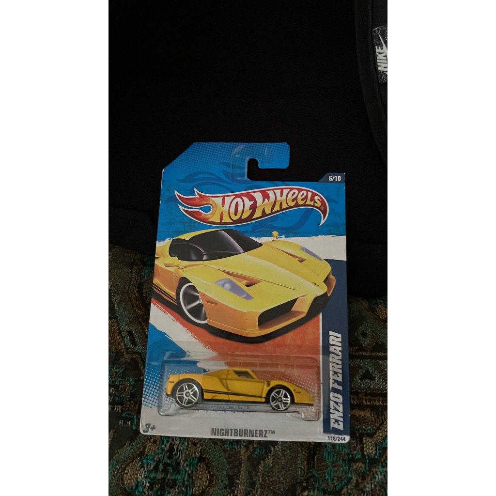 NIGHTBURNERZ enzo ferrari hotwheels