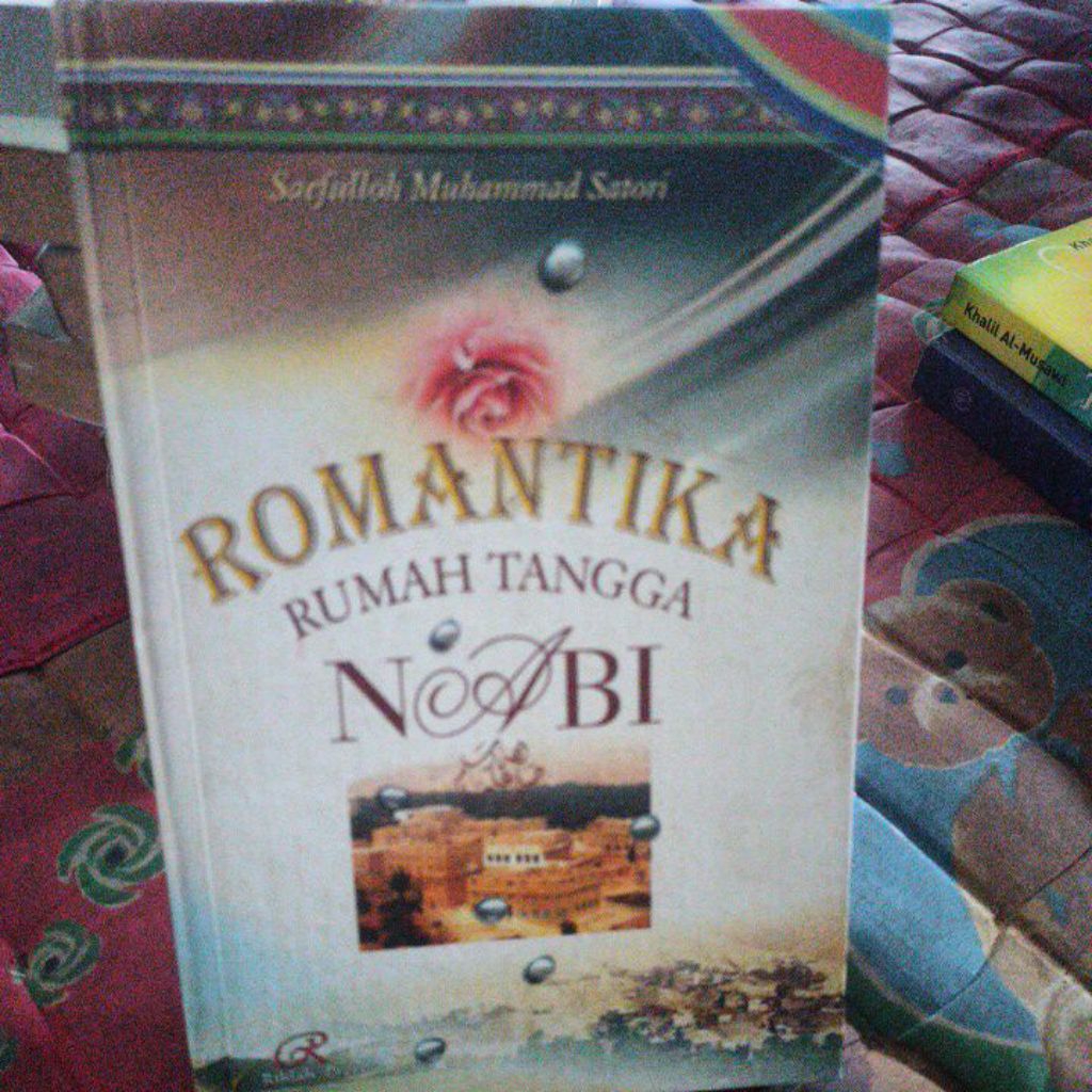 buku Romantika rumah tangga Nabi