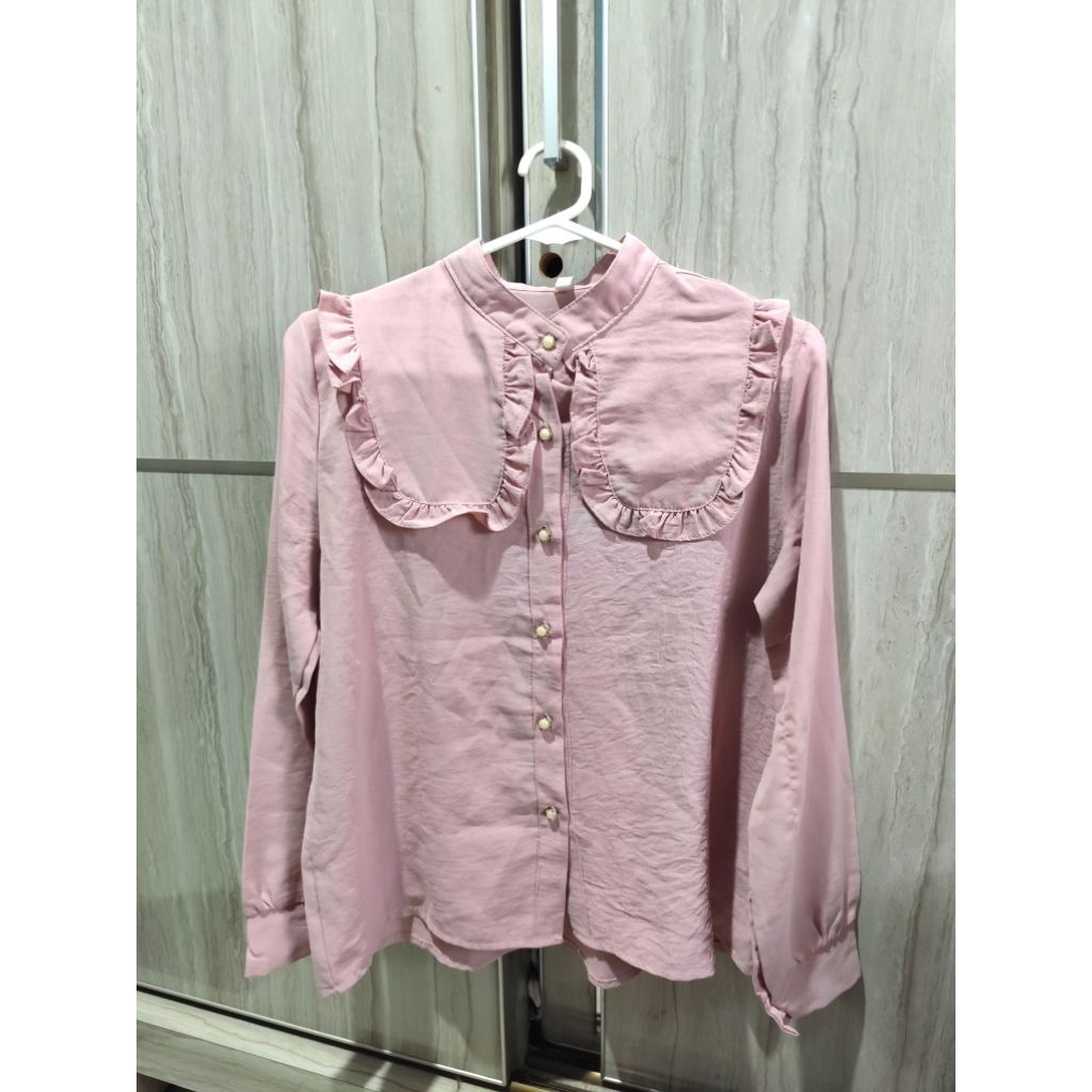 BABY PINK RUFFLE SHIRT / KEMEJA BABY PINK RUFFLE KANCING MUTIARA