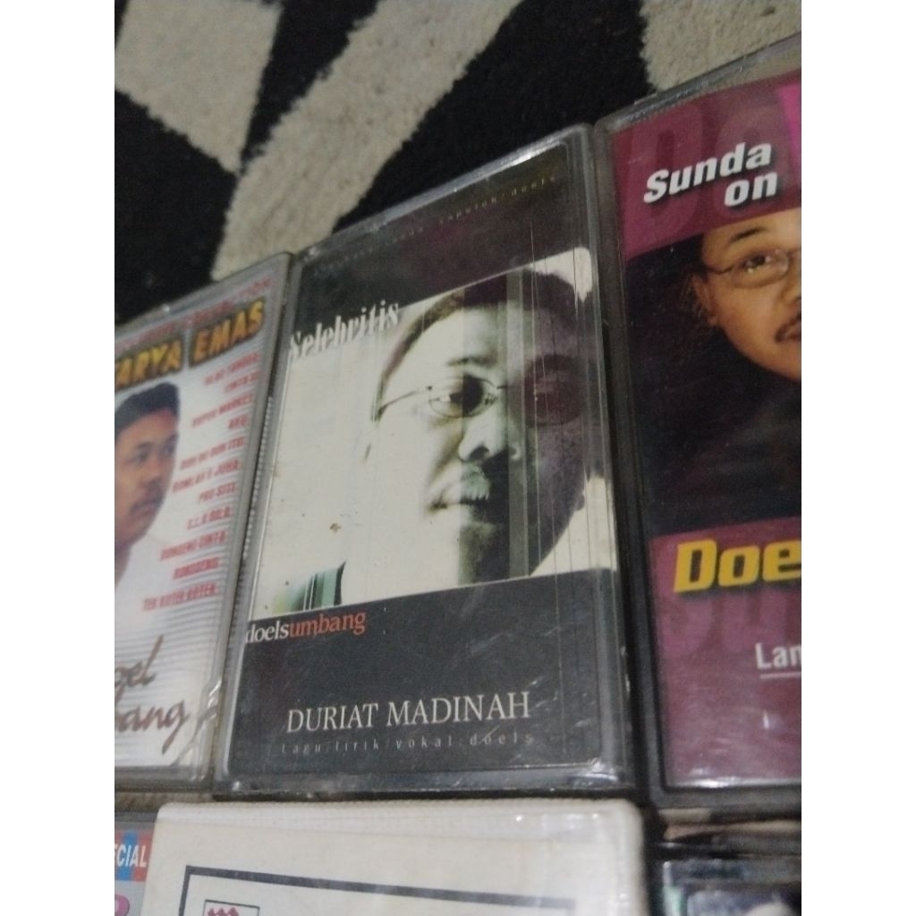 kaset pita doel sumbang / selebritis