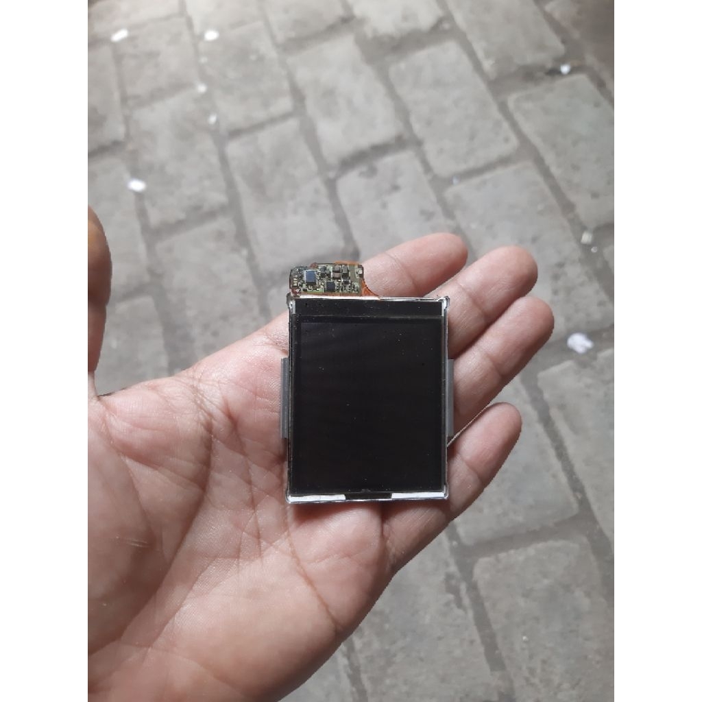 LCD Nokia N70 ori bawaan hp...