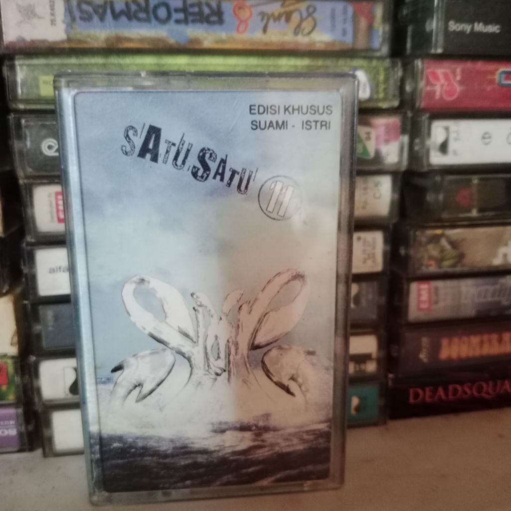 kaset slank satu satu