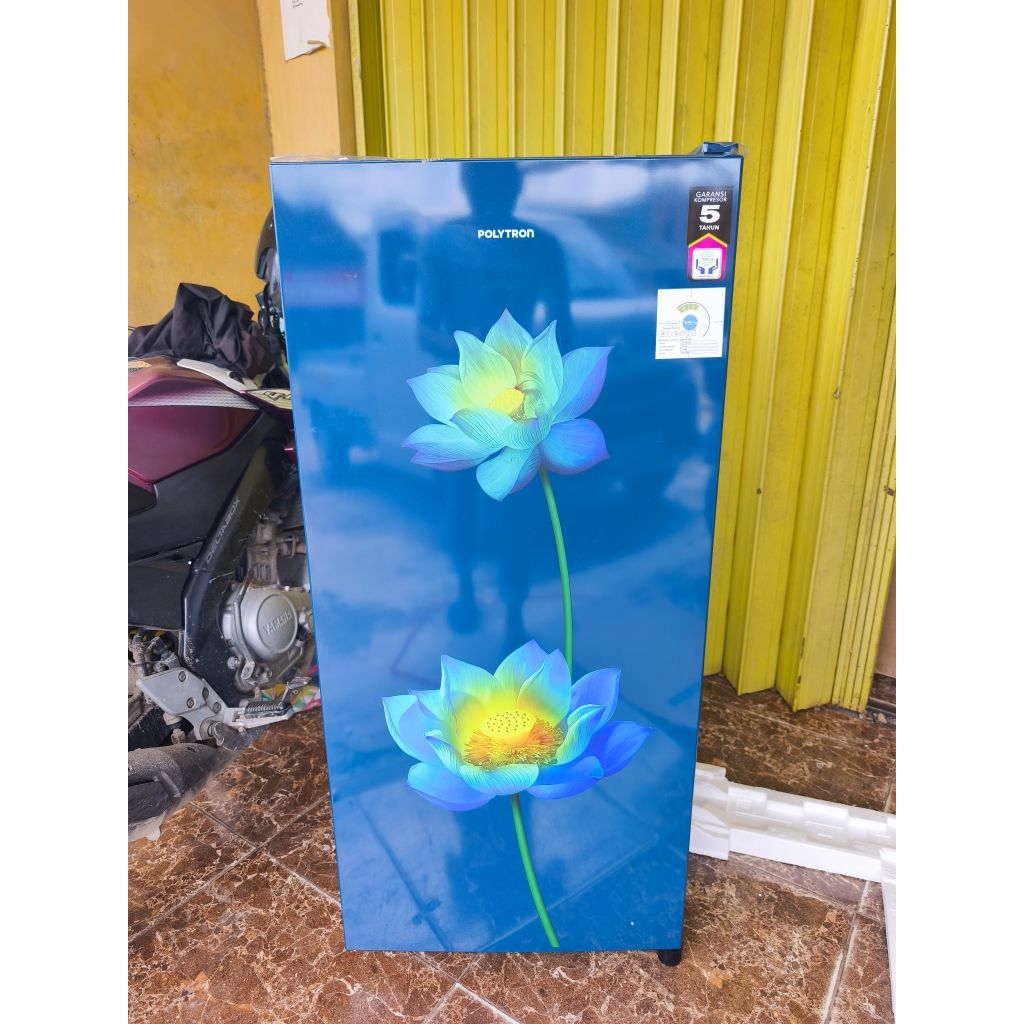kulkas Polytron 187 / kulkas Polytron 1 pintu kapasitas 180 liter