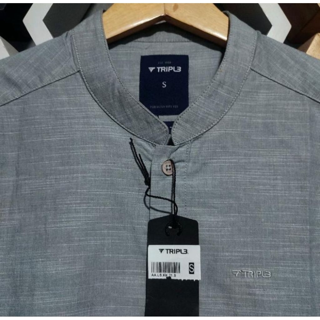 Tripl3 baju Koko kemeja original bahan katun diskon promo