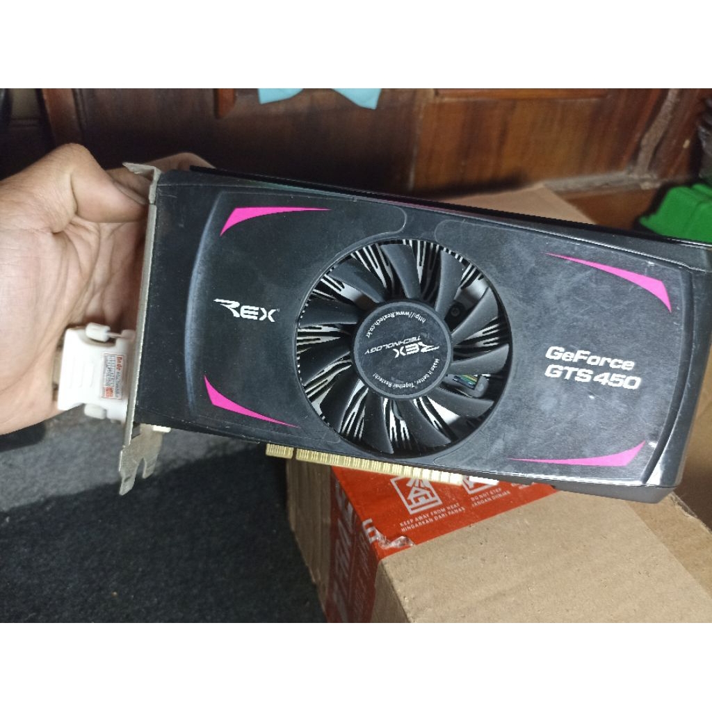 NVIDIA geforce GTS450 *NO DISPLAY*