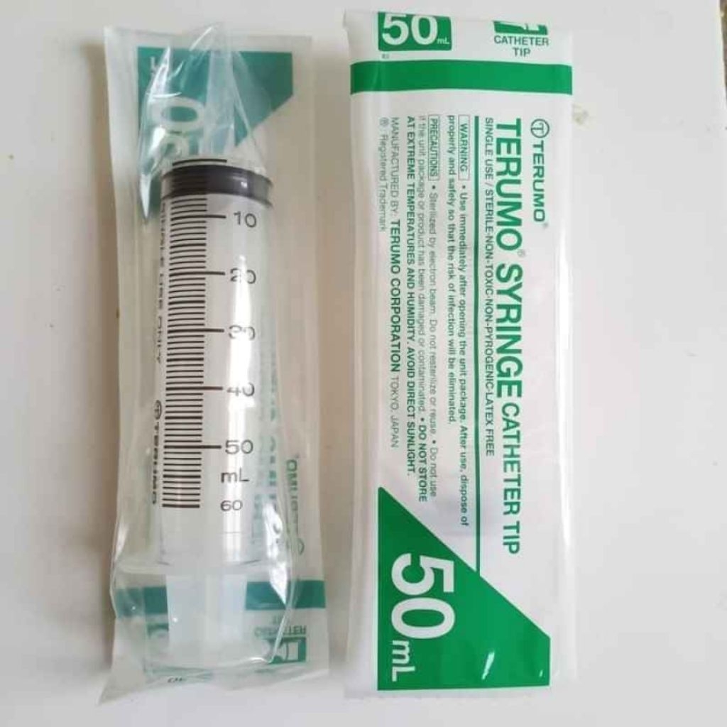 SPUIT 50 CC LUBANG TENGAH TERUMO