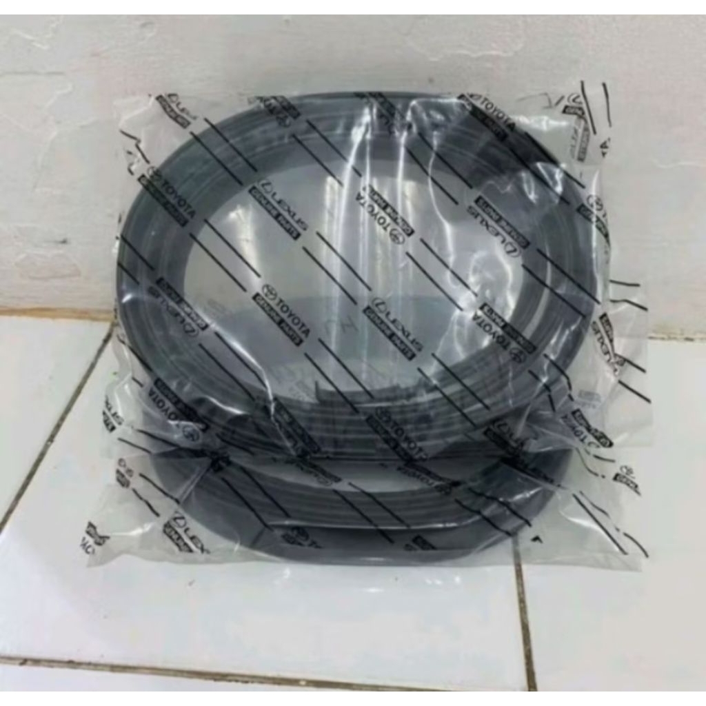 Karet roof inova reborn 2016 up/karet gabin atap inova reborn 2016up