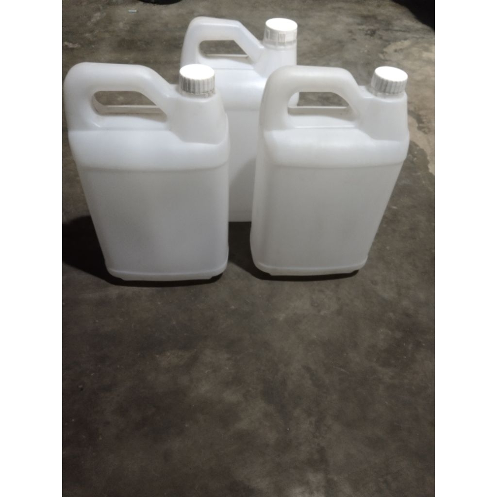 jerigen 5 liter bekas sabun pencuci seperti baru