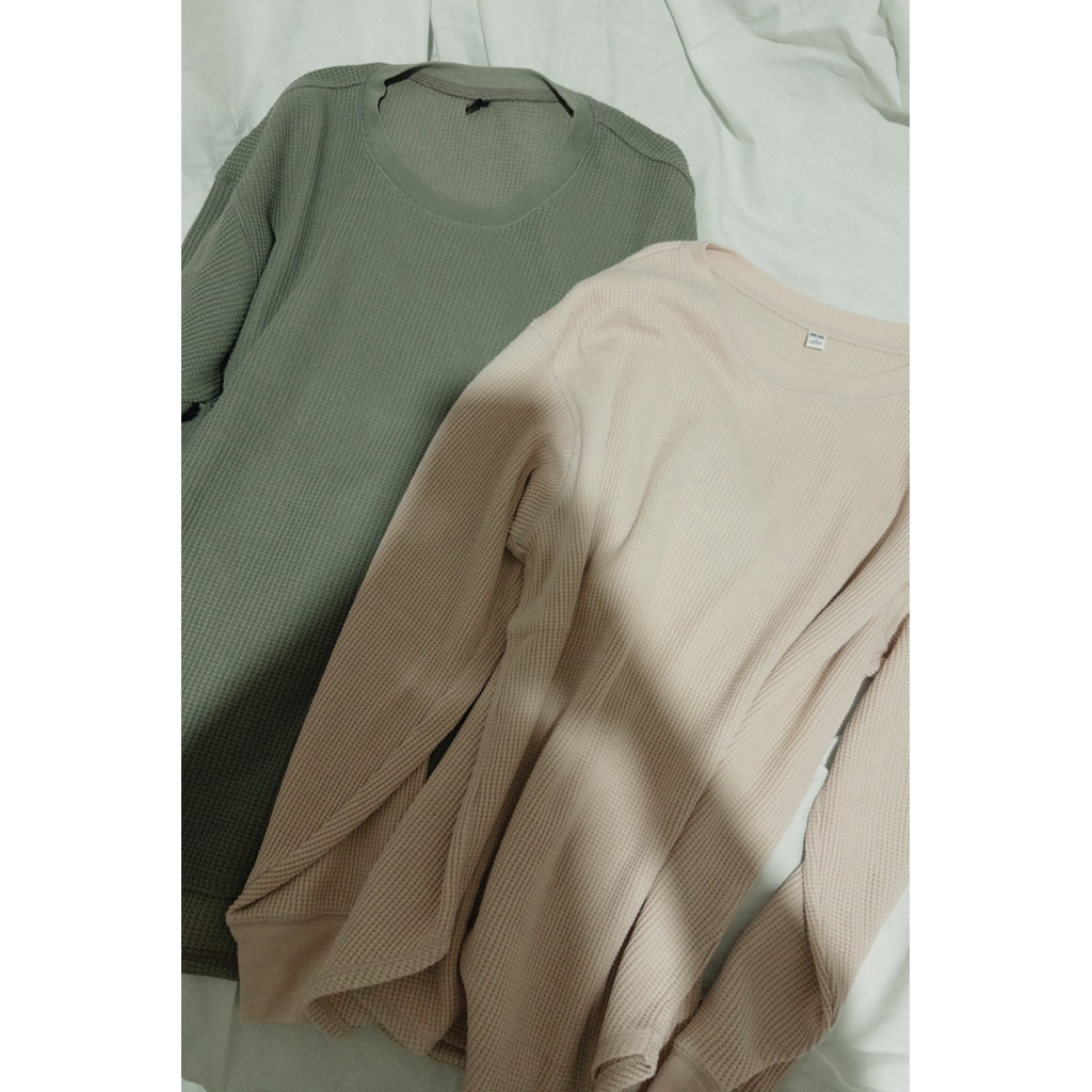 UNIQLO WAFFLE SWEATER
