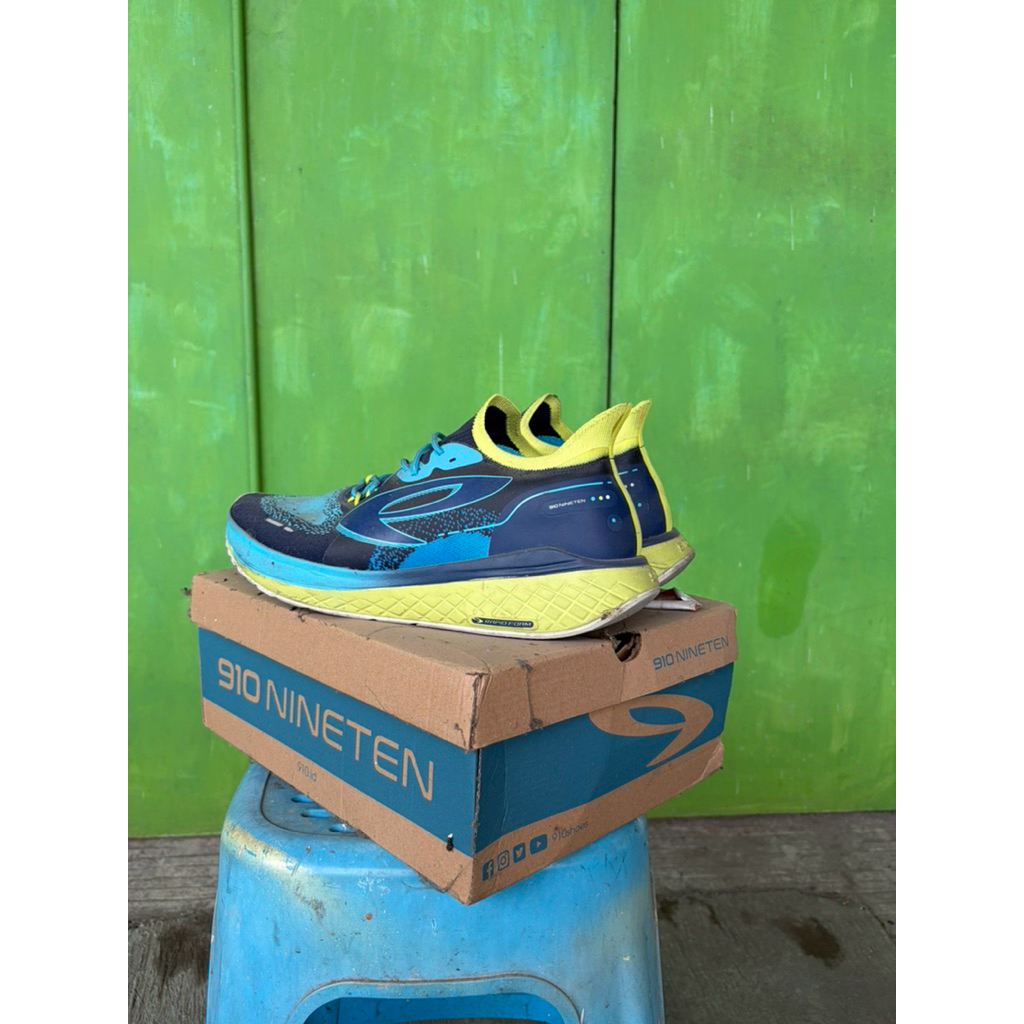 PRELOVED SEPATU 910 HANNA 2.0 Hijau Neon