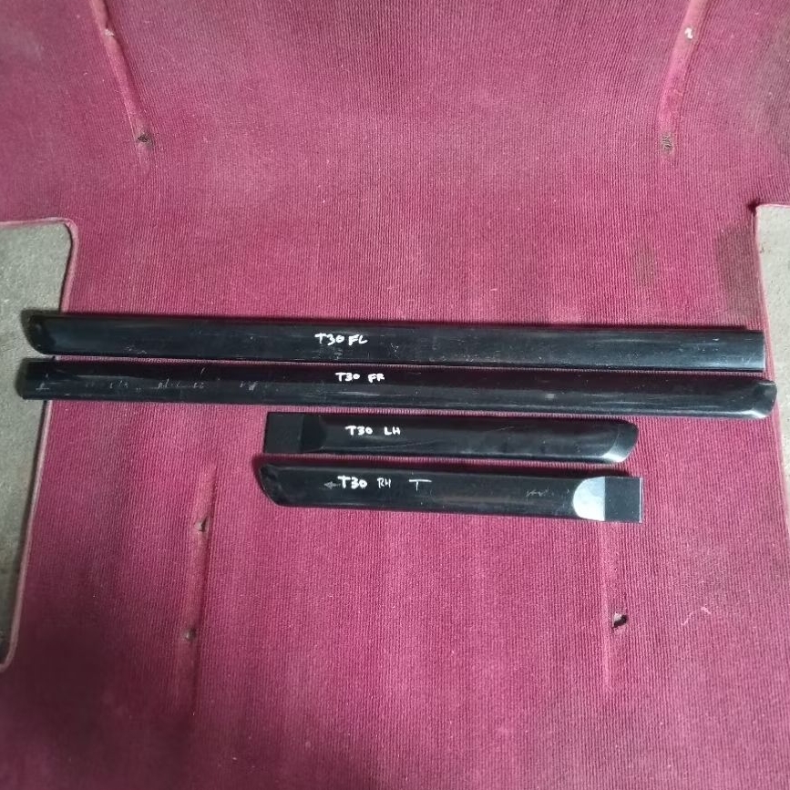 Lis List Pintu/Body Depan Belakang Kanan Dan Kiri Nissan Xtrail X-Trail T30 Original