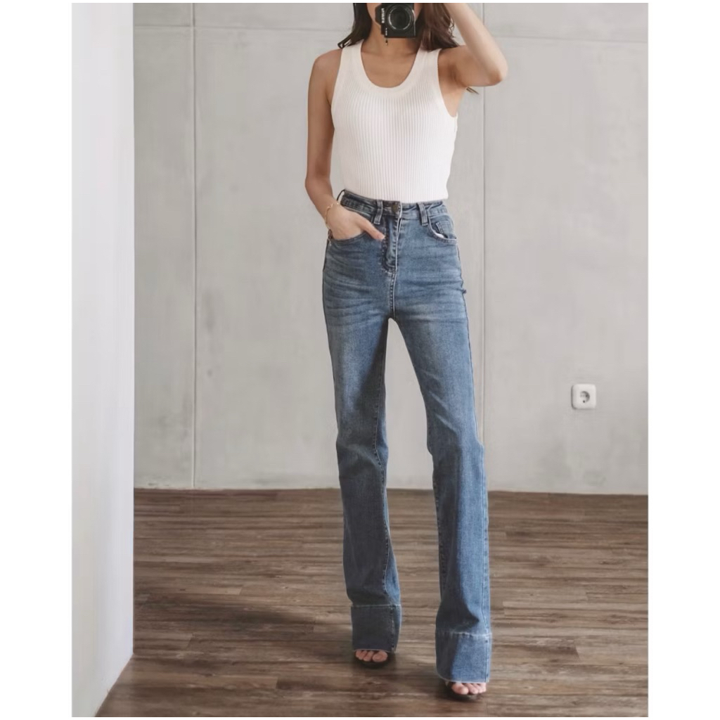 PRELOVED ANAIN JEANS PETITE SIZE L