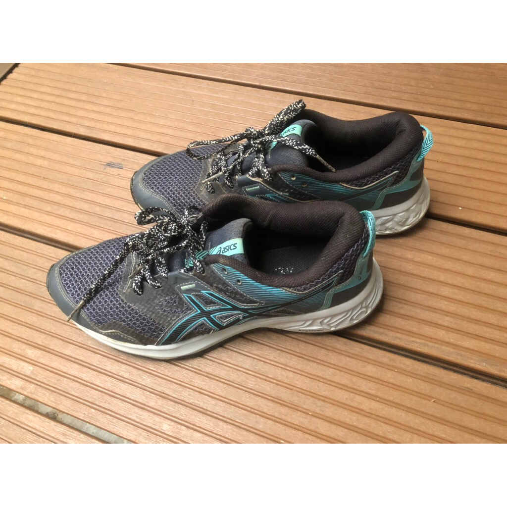 Preloved ASICS Women Running Shoes Gel-Sonoma 5 (negotiable)